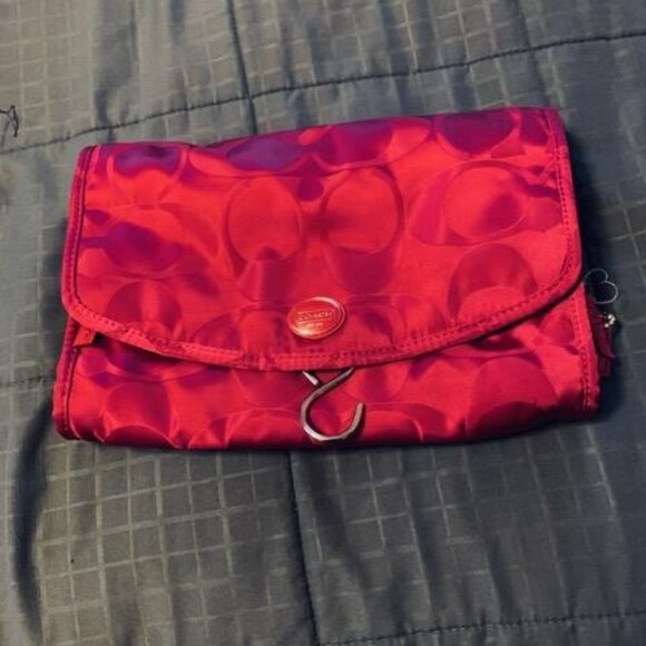 Coach Getaway Signature Nylon Cosmetic  Travel Bag Fuschia - Picture 1 of 7